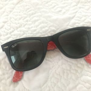 Ray ban Wayfarer sunglasses